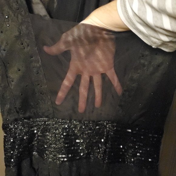 STUNNING vintage style black dress with beading, mesh and lace size 12 - Picture 6 of 9